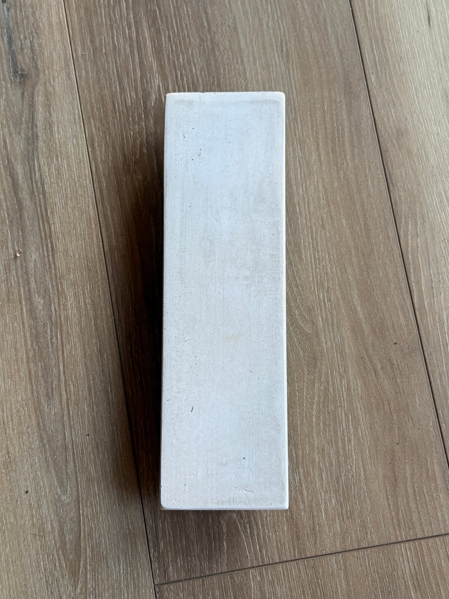 Basic Concrete Fingerboard Ledge